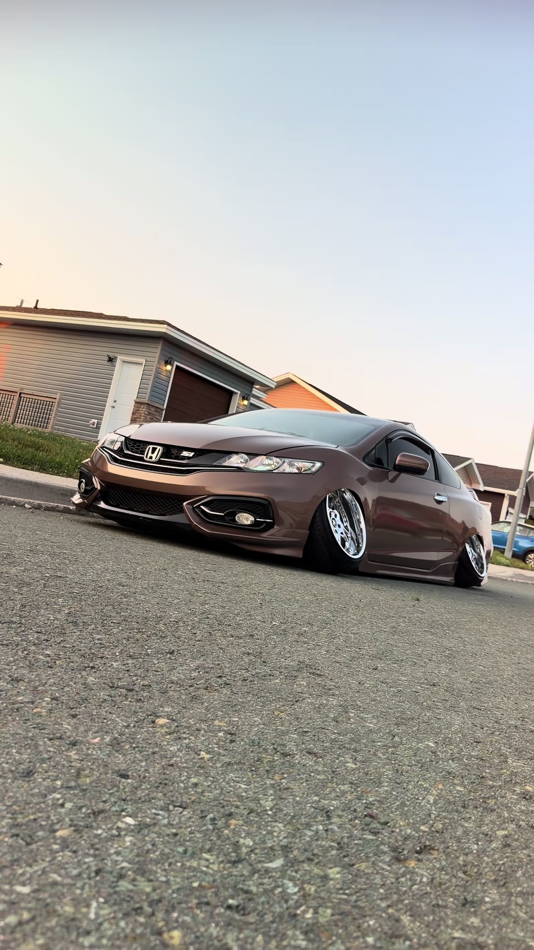 @whatstilt