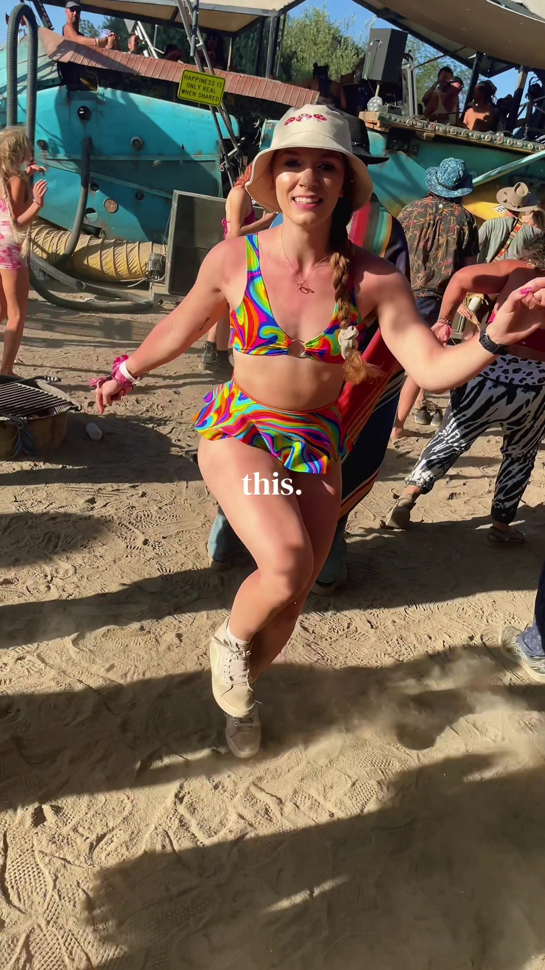 @Mikayla 🦋 | edm + festivals