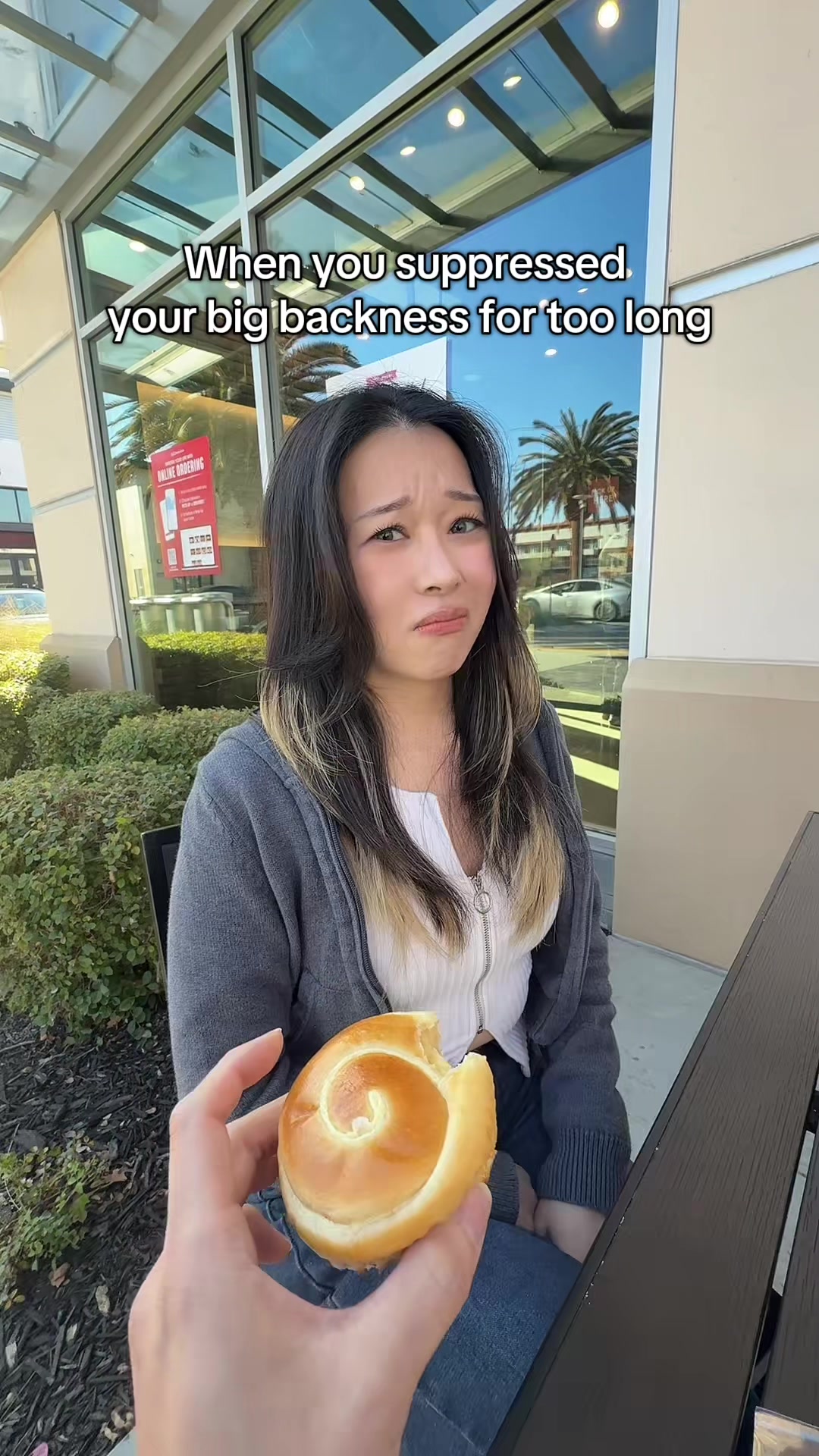 @Emi