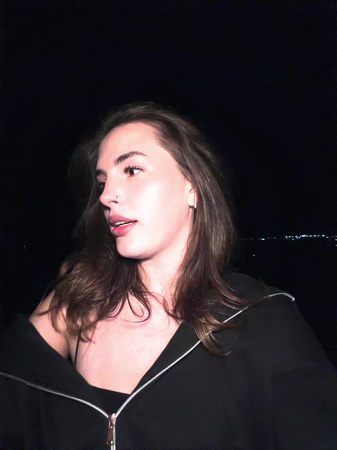 @anasttteiisha