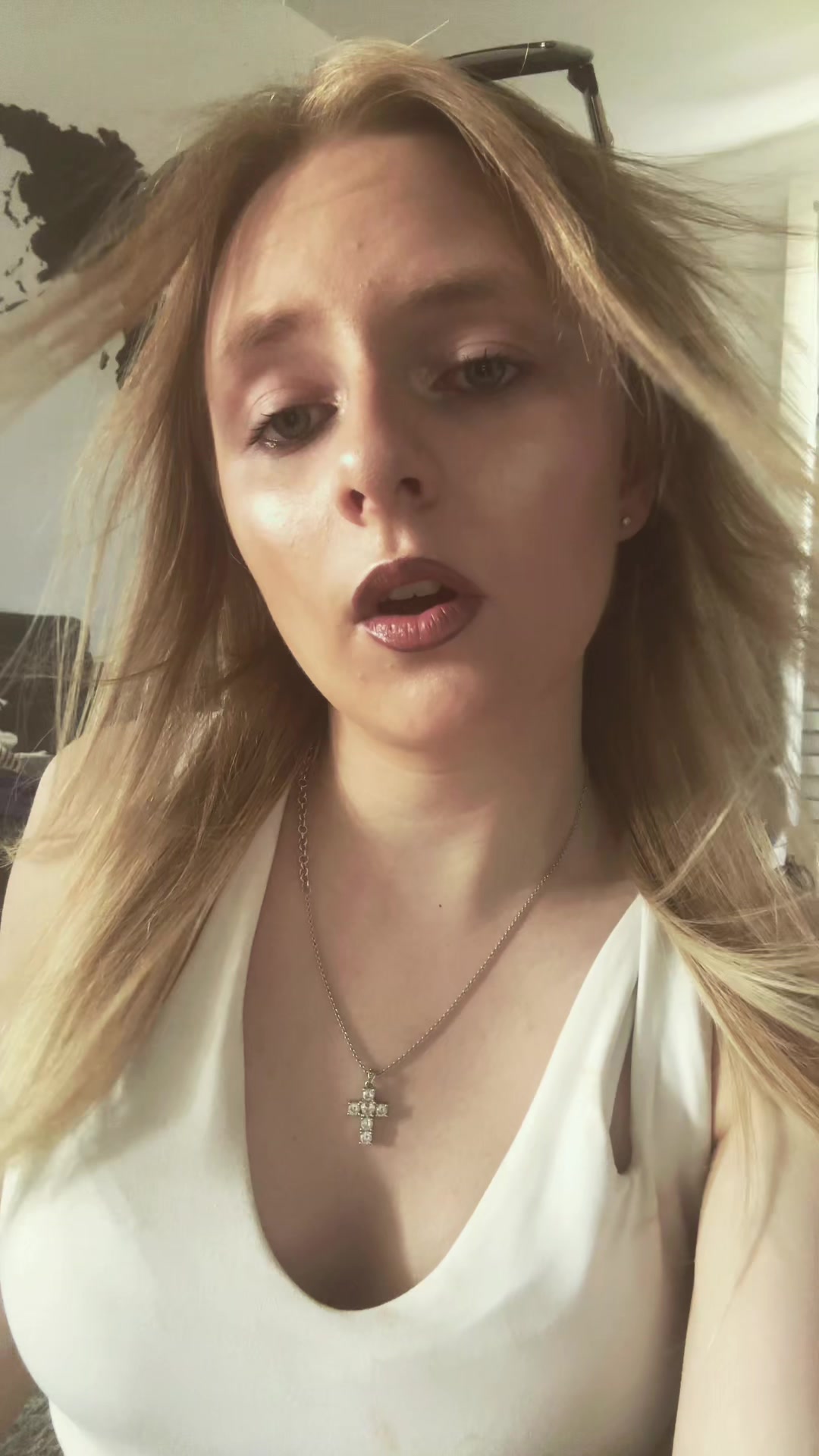 @Bella