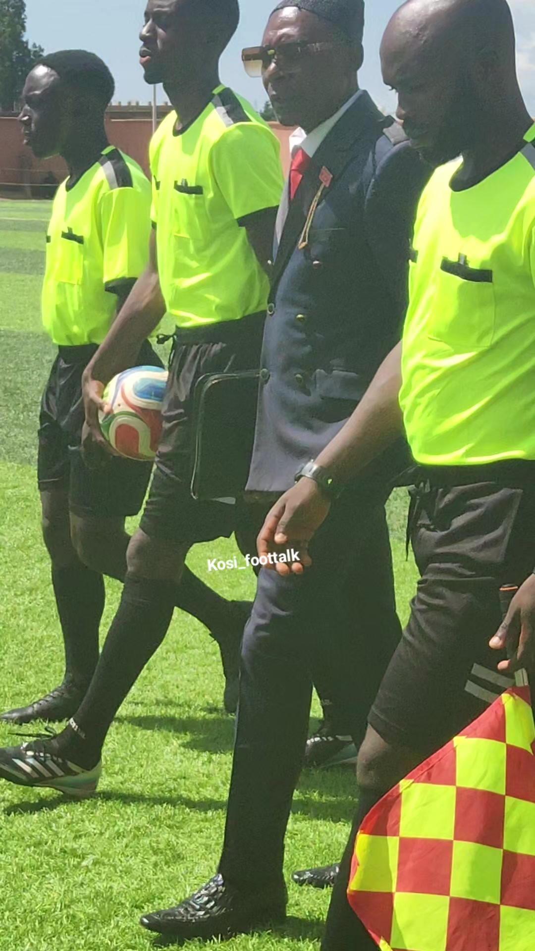 @Kosi_foottalk
