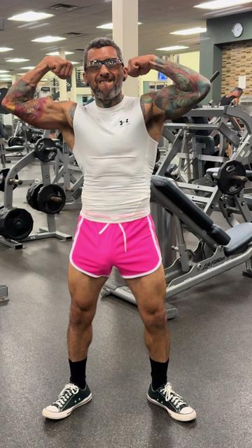 @Giovanni Muscles