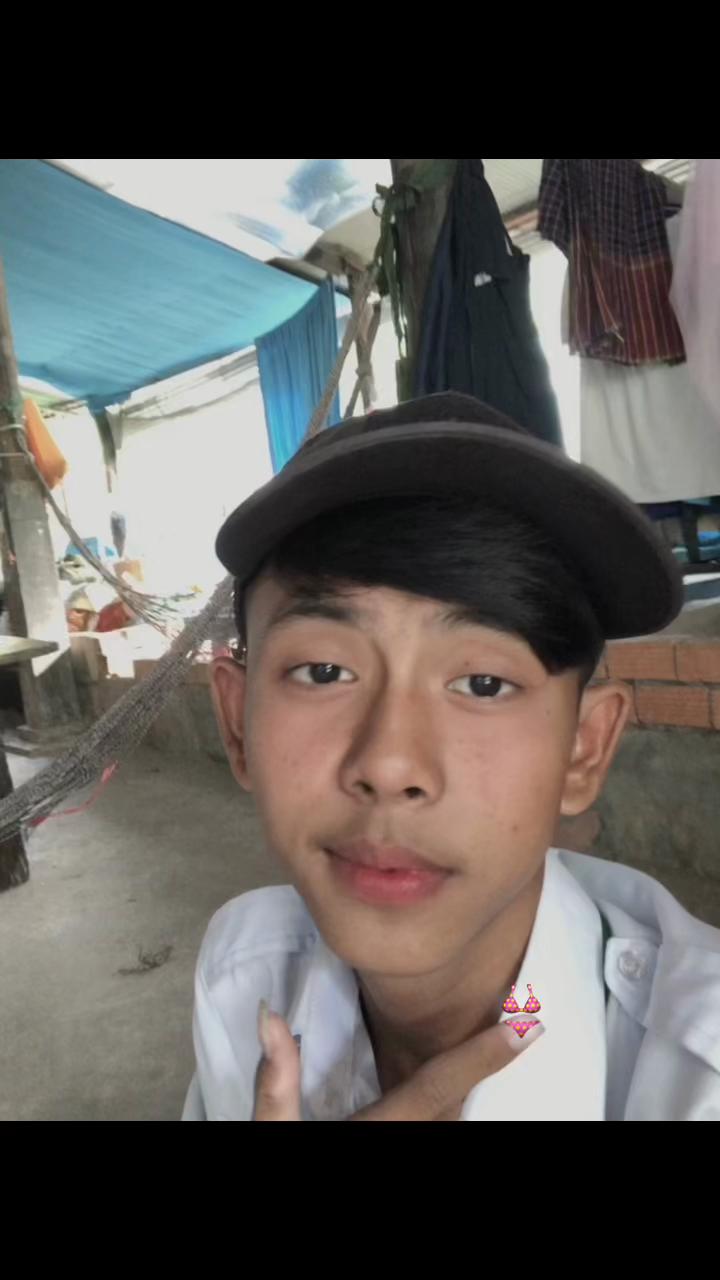 @បុរសល្អជាងគេលើលោកគឺបងត្រា😕