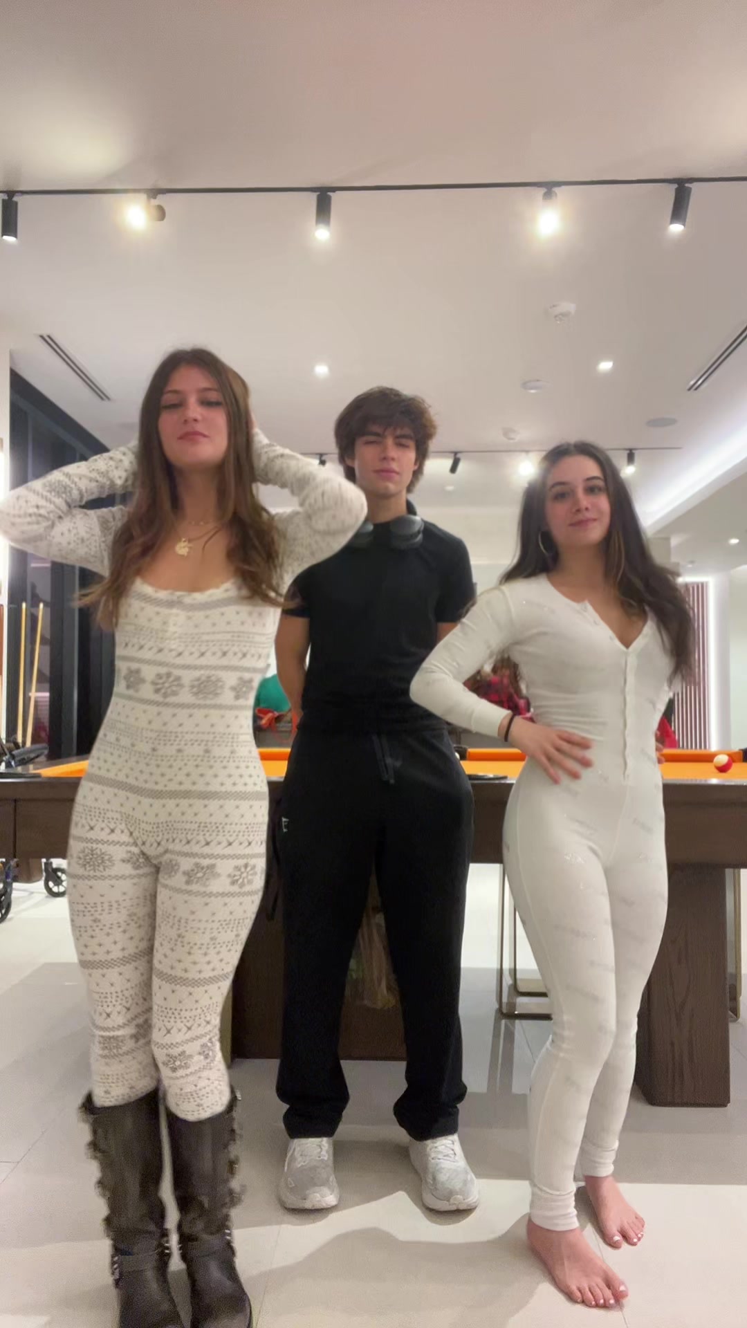 @thearritolatwins