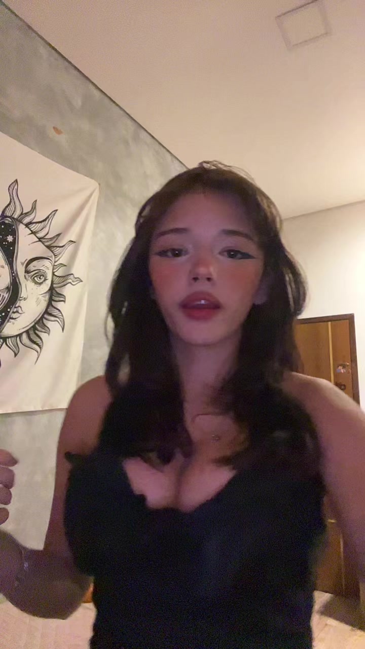 @Violeta