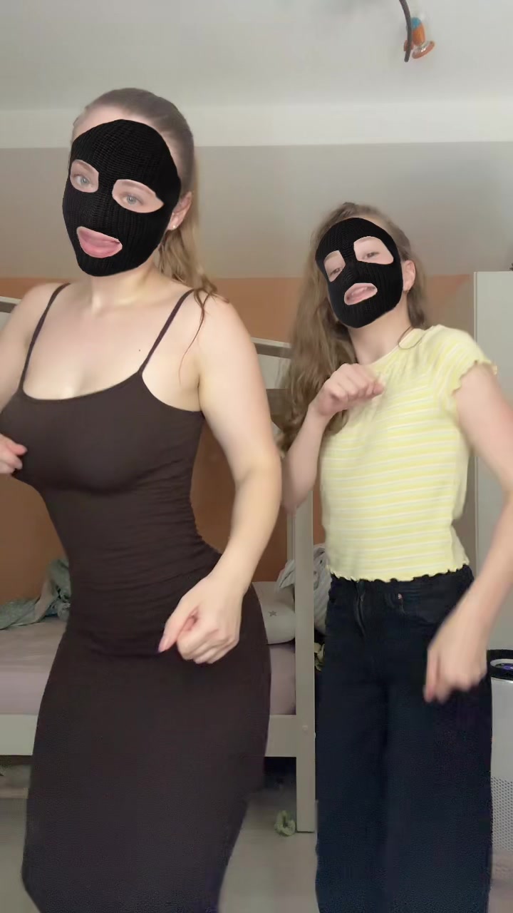 @SweetSisters