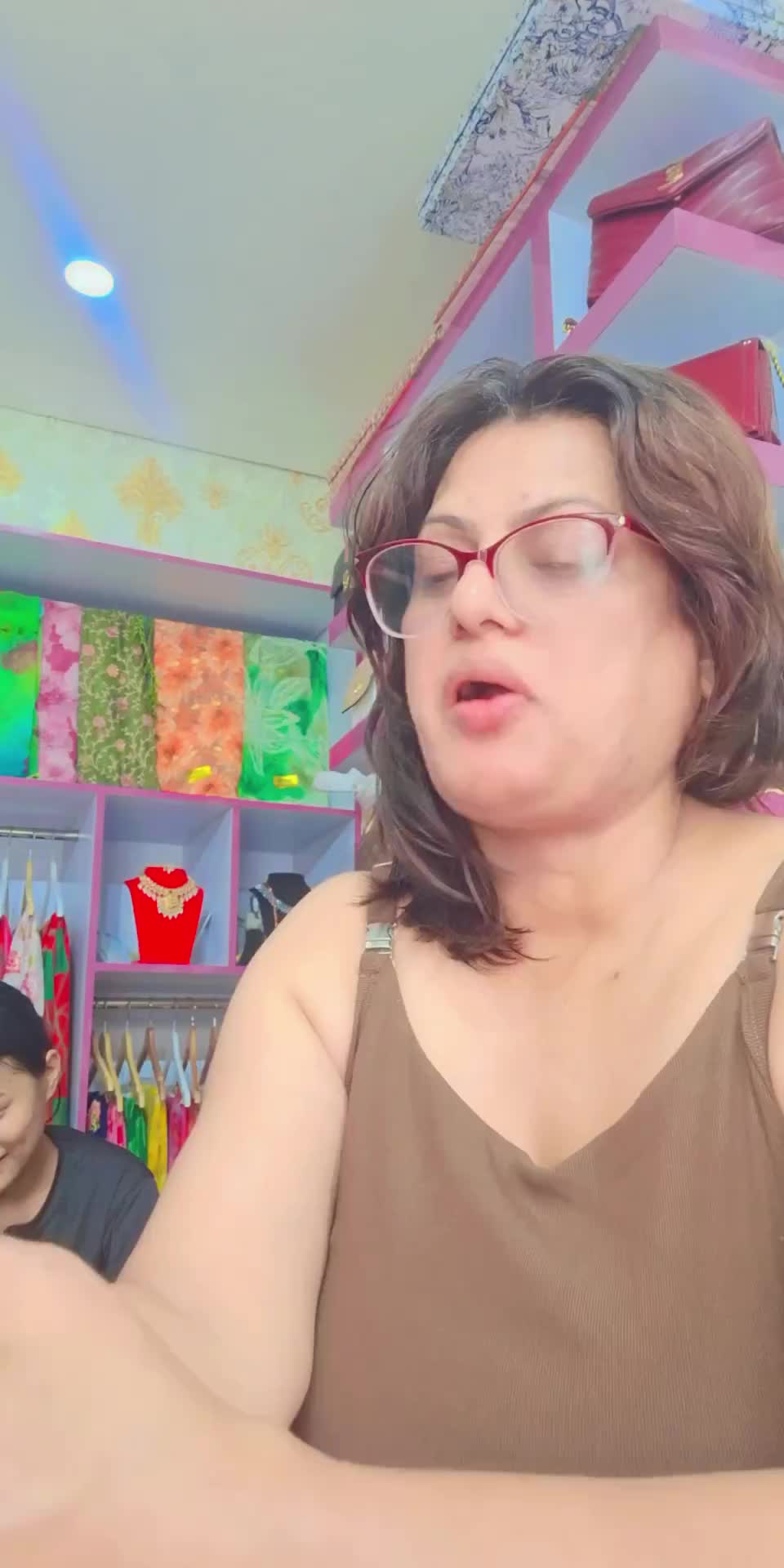 @मीना ढकाल