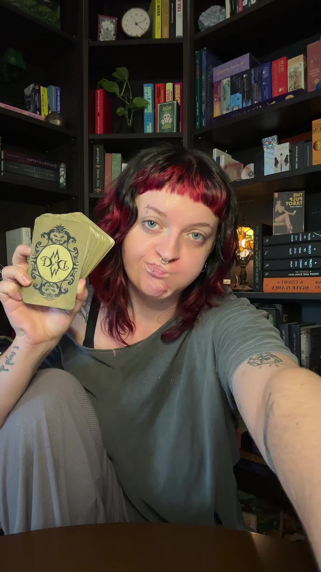 @bone dead tarot | beth ✰