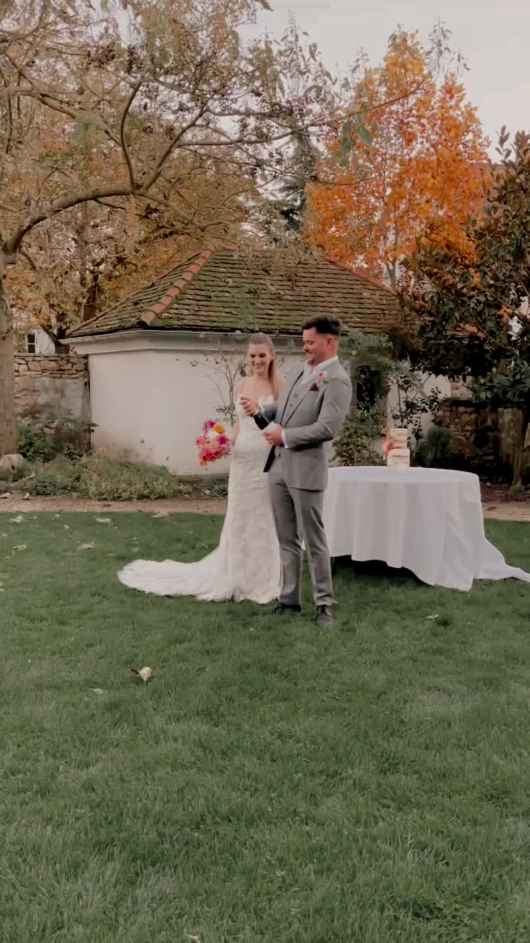 @weddingswith.liz