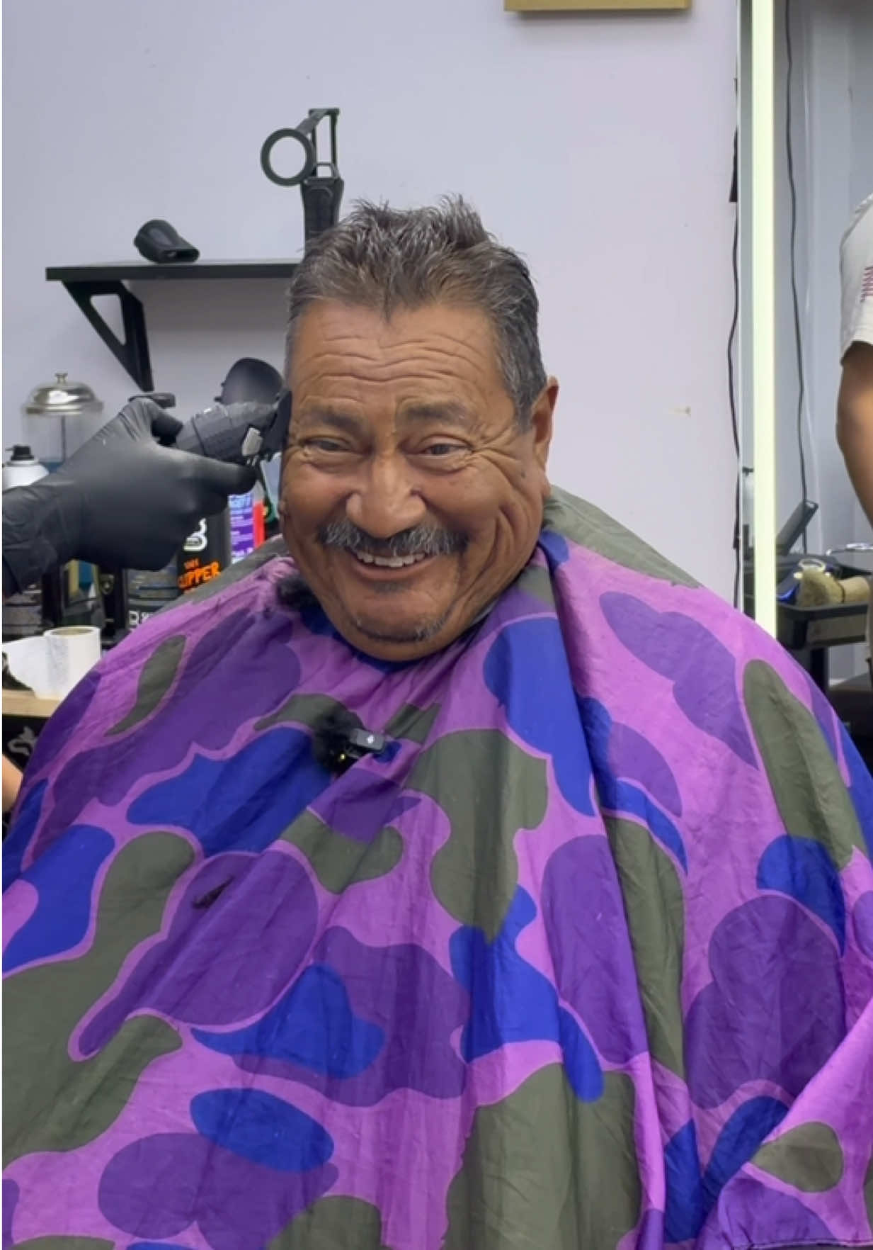 @Jisai Barber