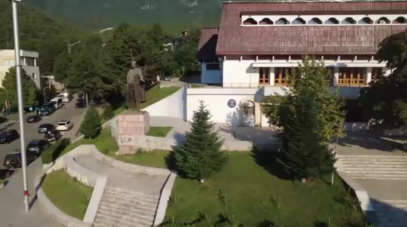 @Tropoja Vendi Me I Bukur