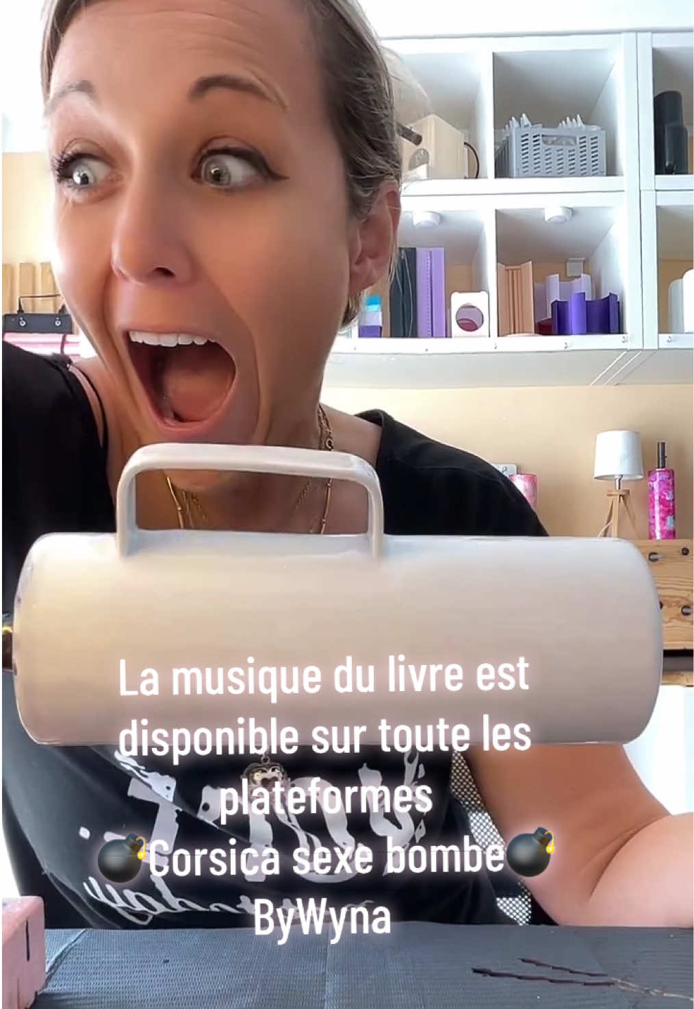 @by_wyna Créatrice et Autrice