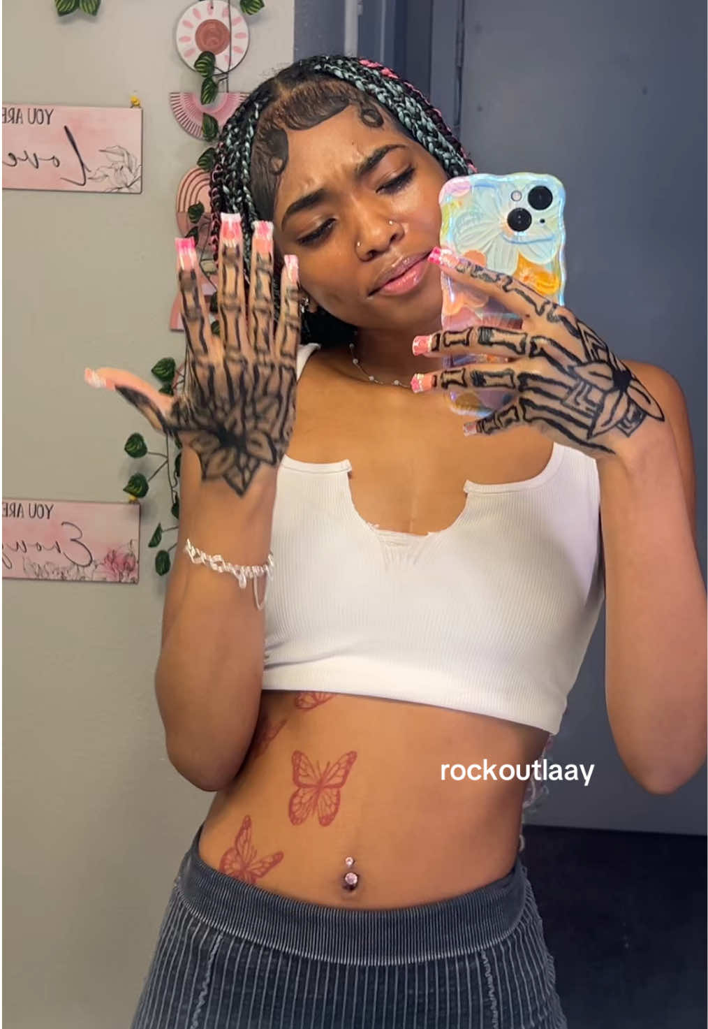@rockoutlaay