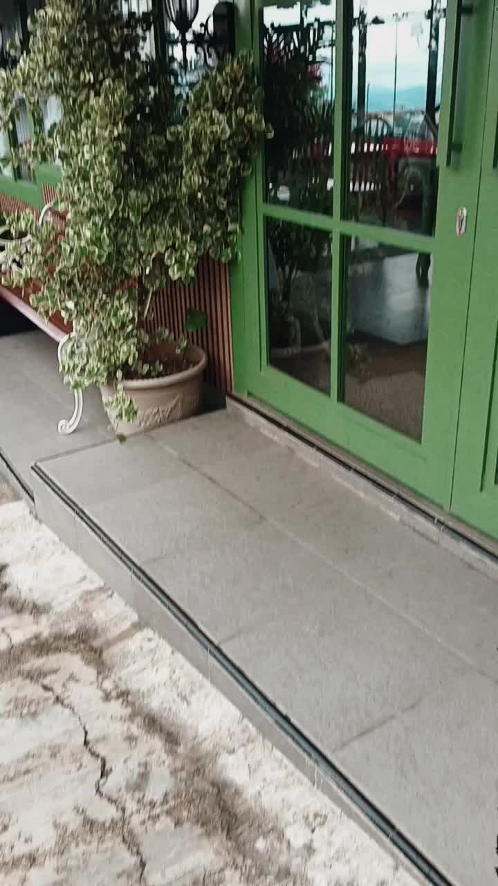@ela