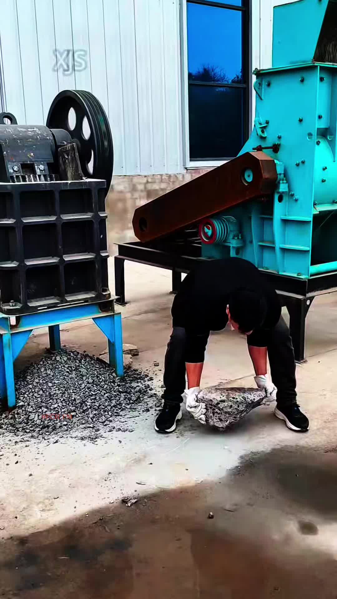 @FCN.FM Mining Machine