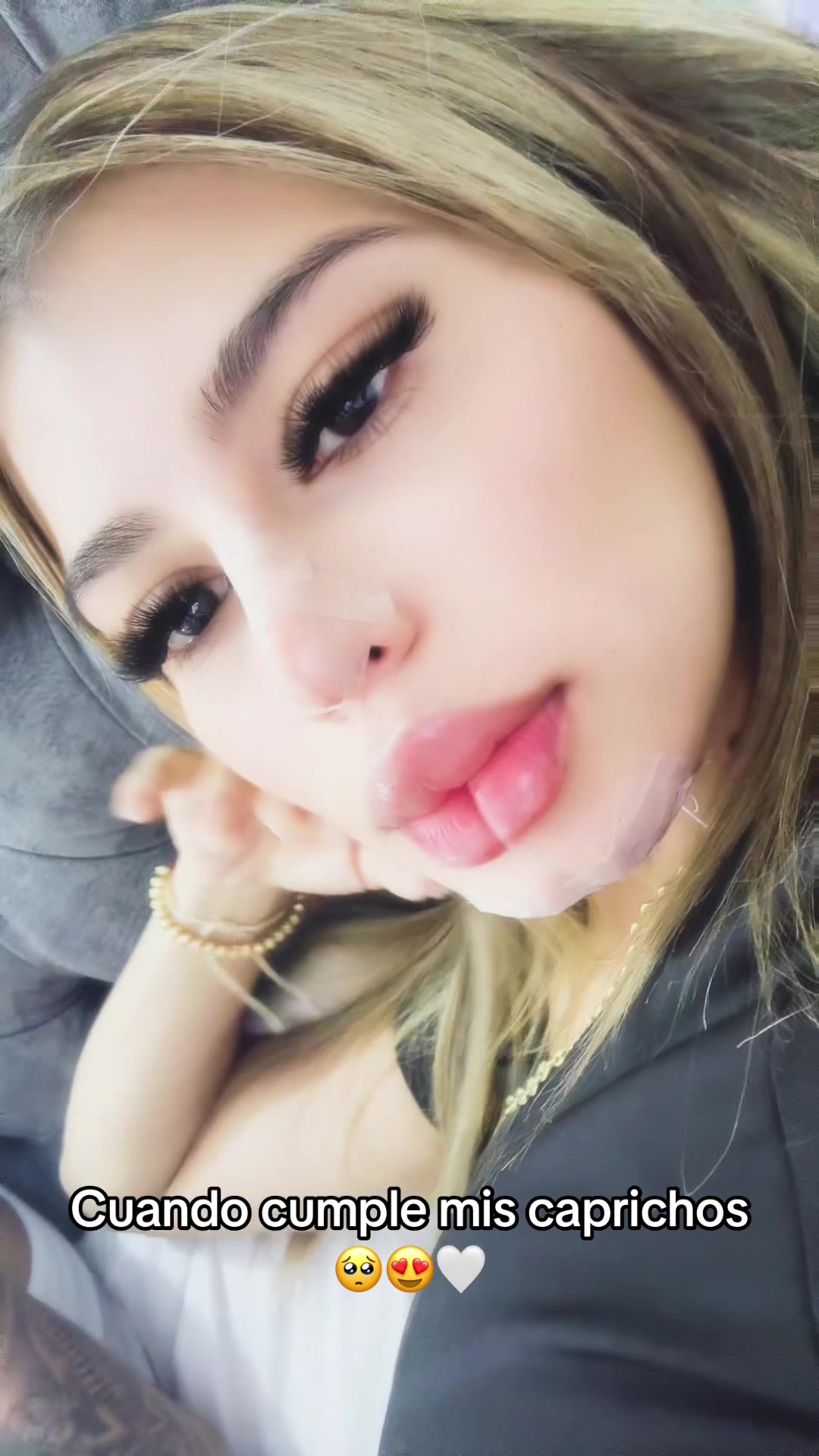 @👱♀️👱♀️