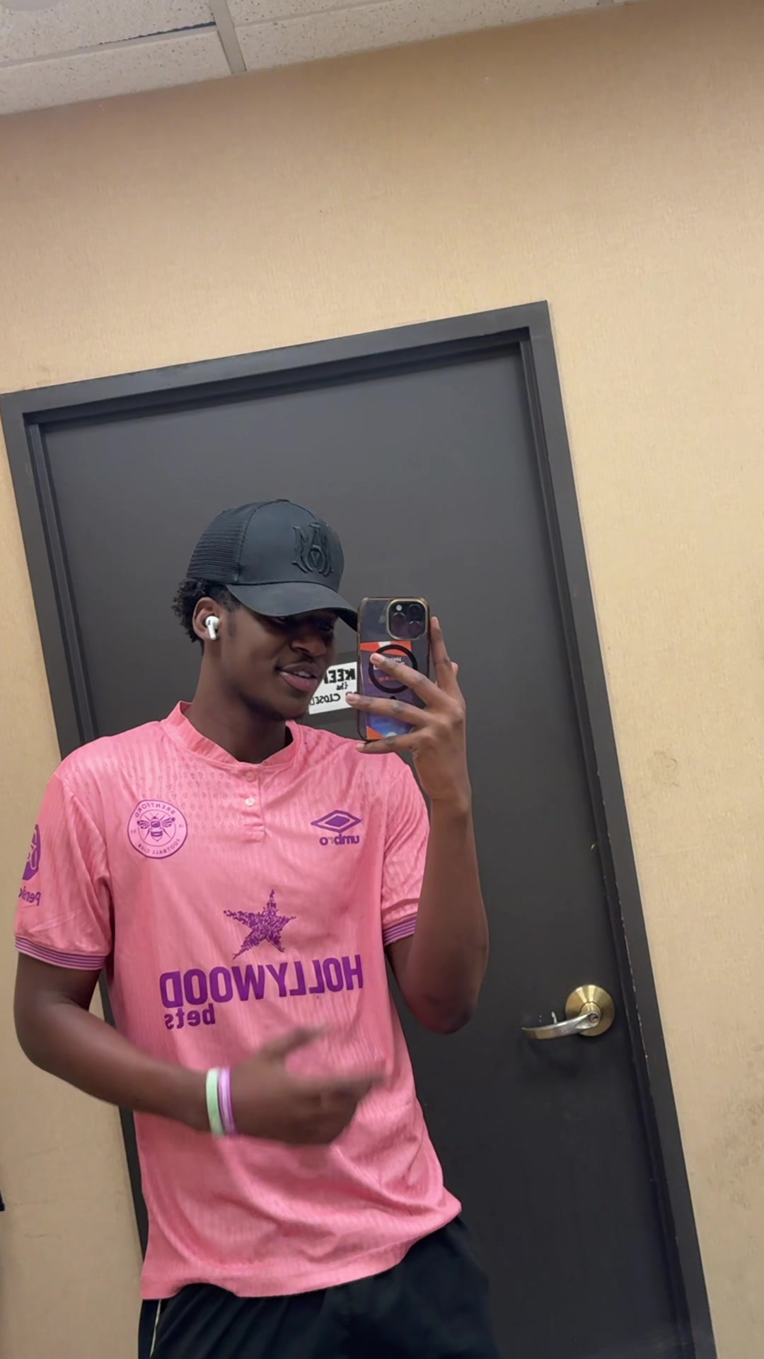 @🫸🏿𝗕𝗢𝗦𝗖𝗢🫷🏿