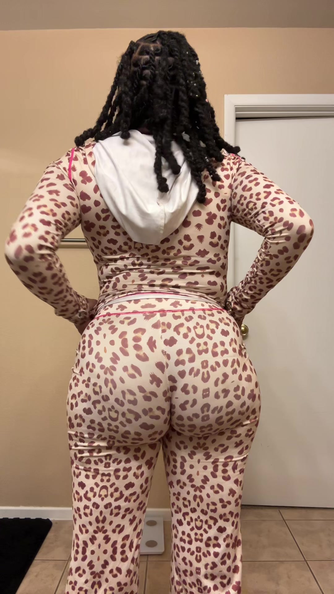 @locmamaevy