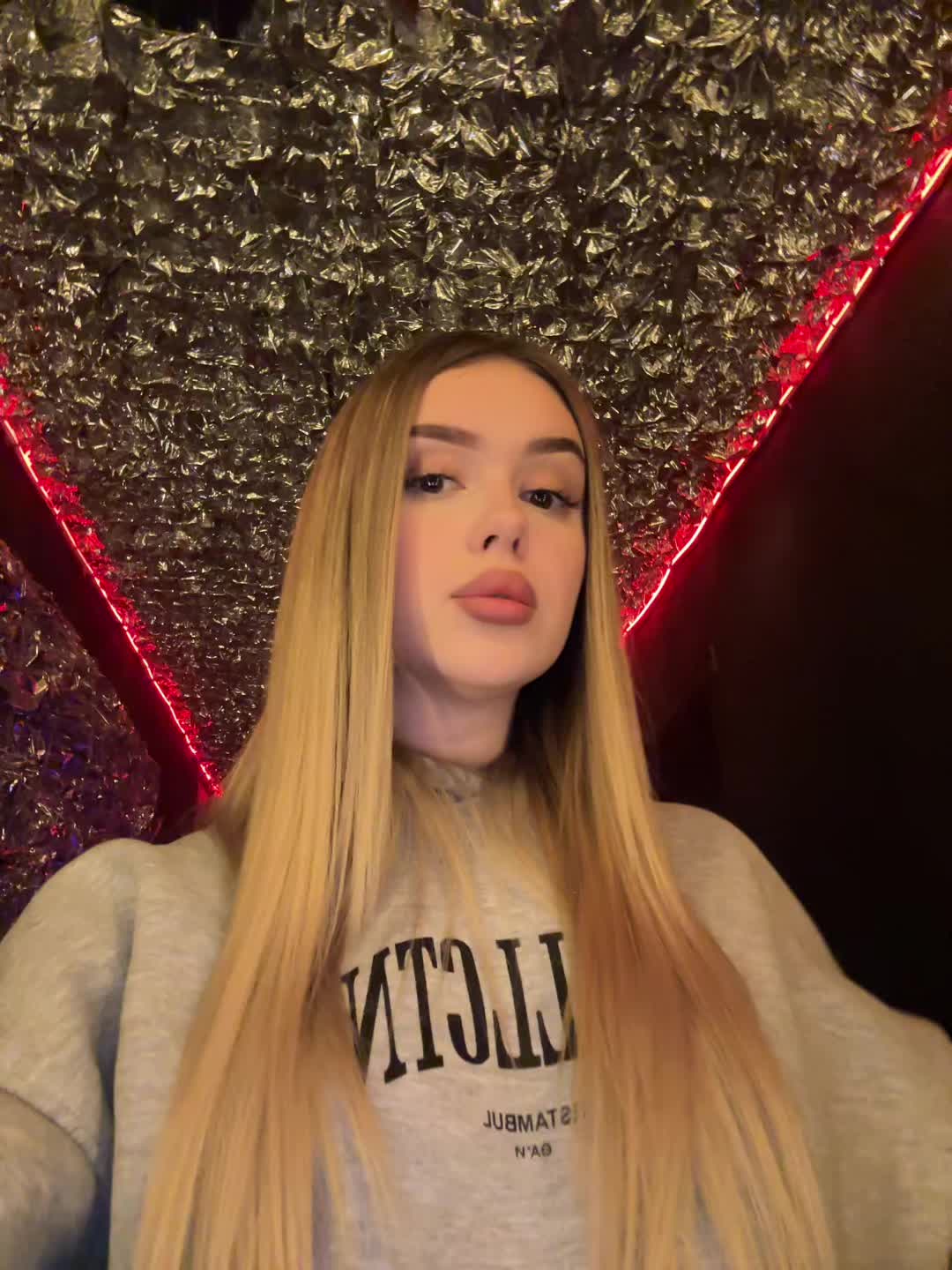 @Тюша