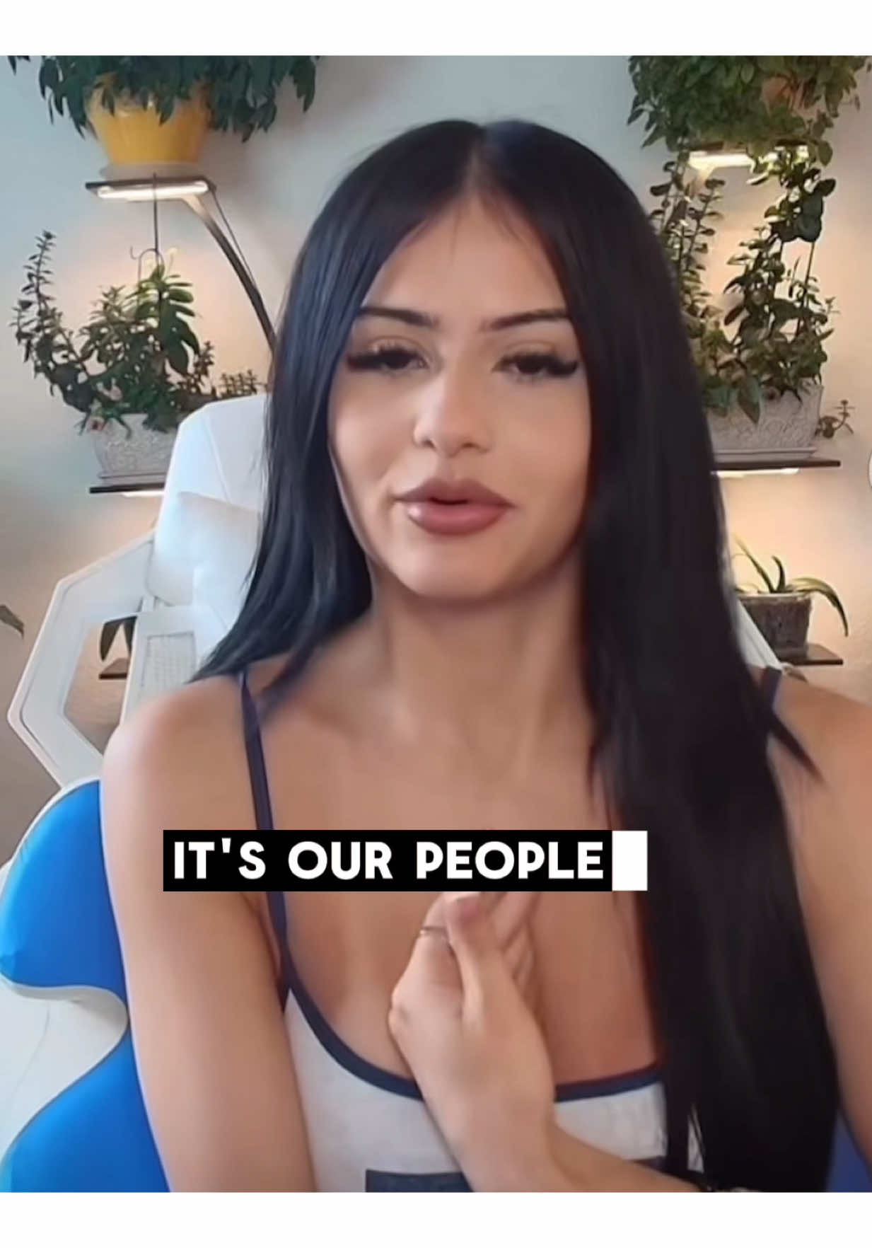 @HotteaLA