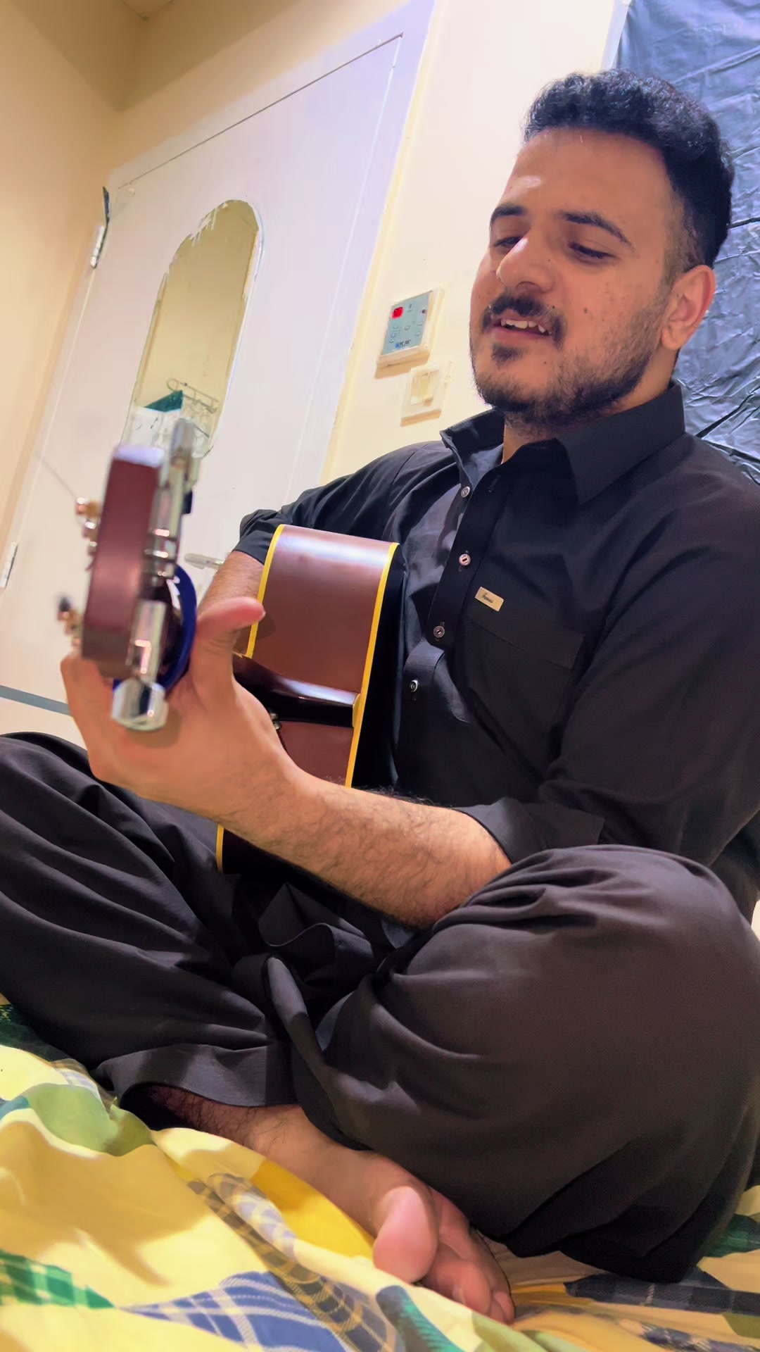 @Mehran Khan official 🎸