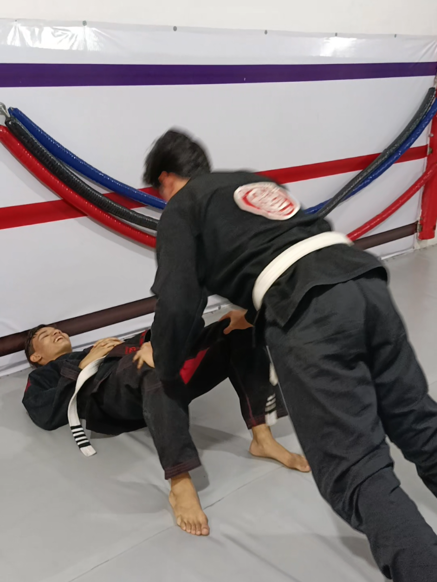 @ZavaletaKickboxing_mma