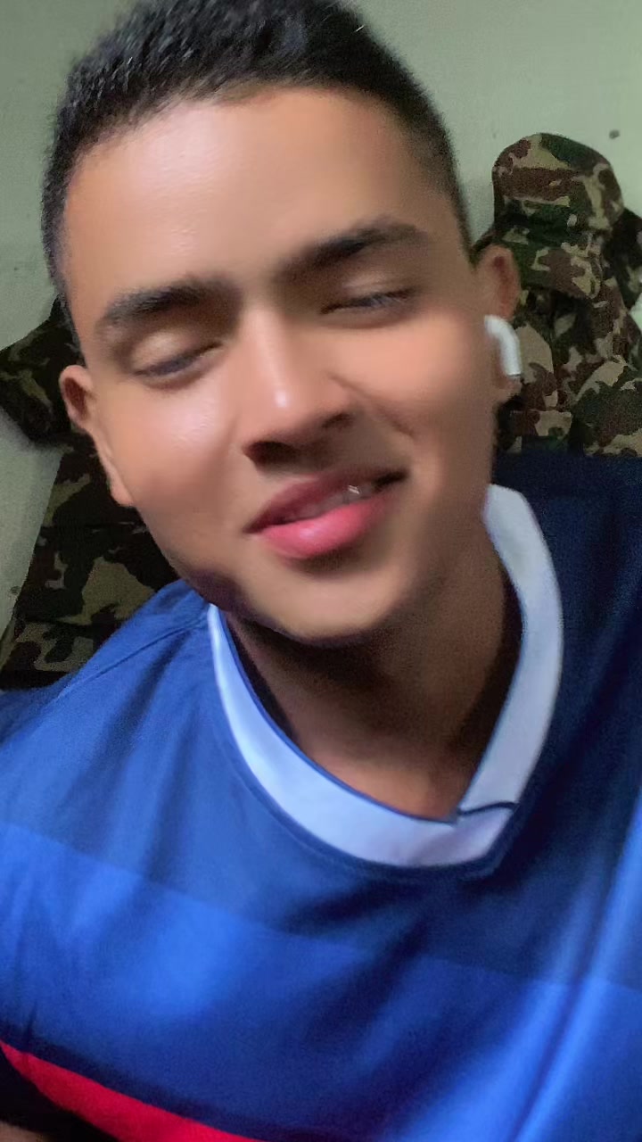 @LAHUREY BOY 🥷