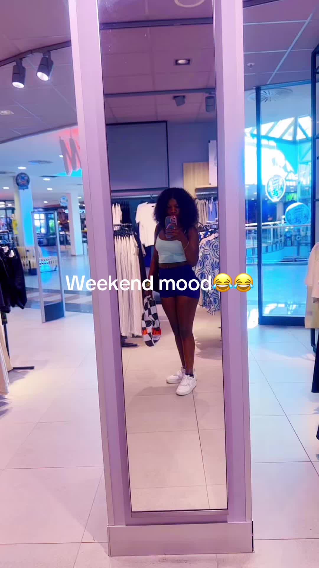 @Queen Luna🇨🇭🇰🇪