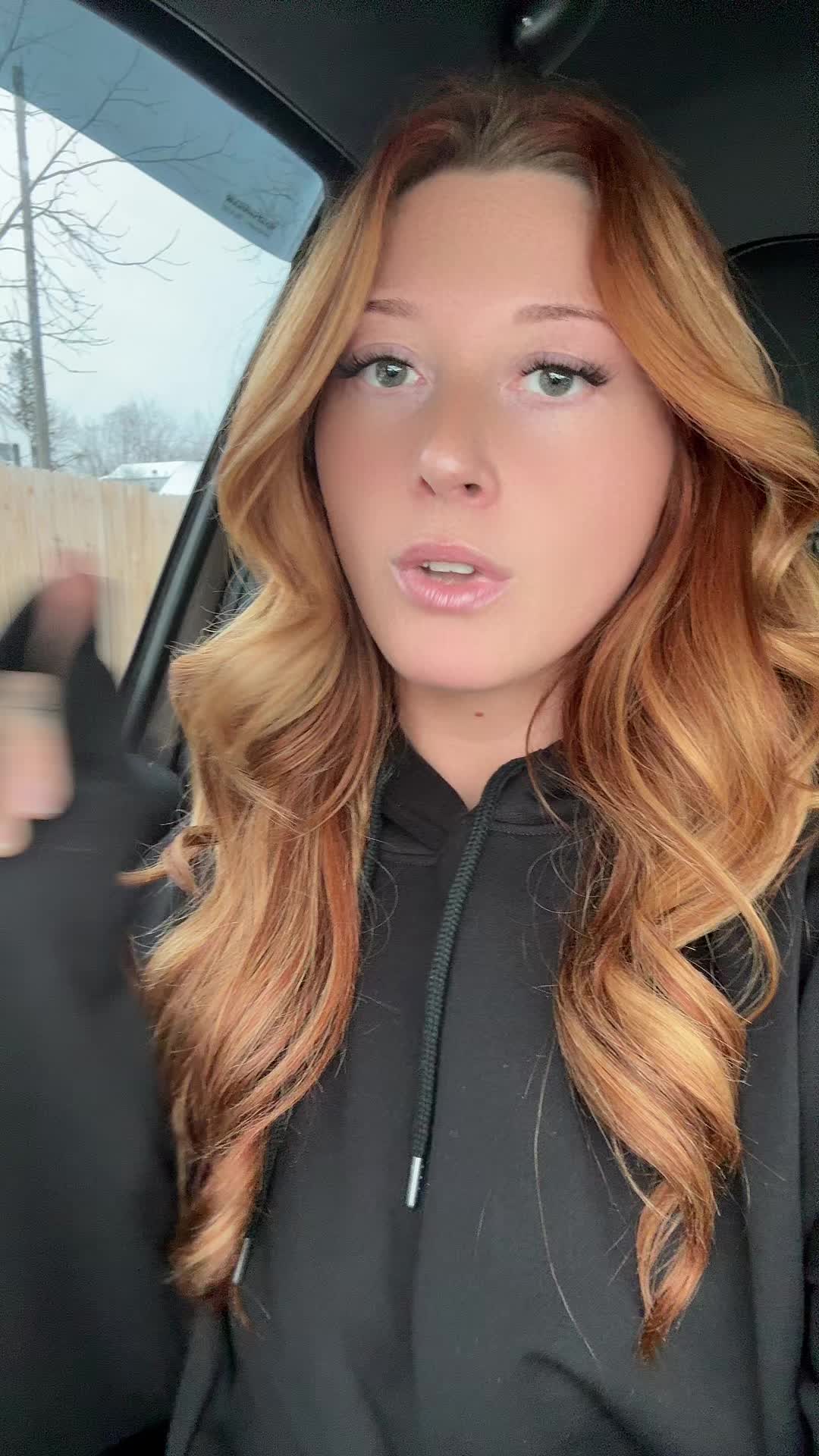 @stupidtrashyho