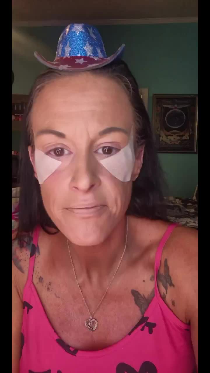 @DanielleHarr420