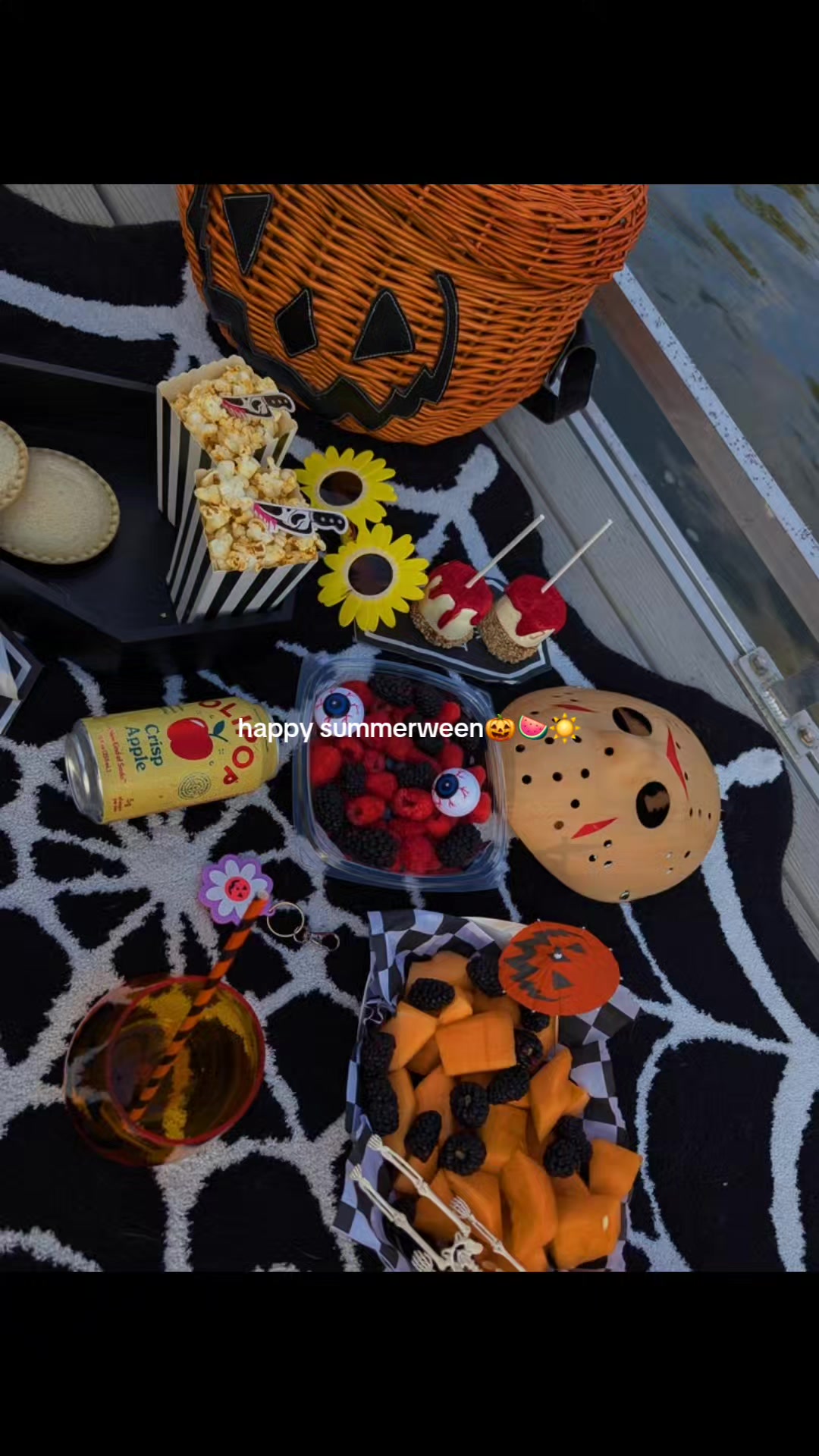 @FrightToFestive