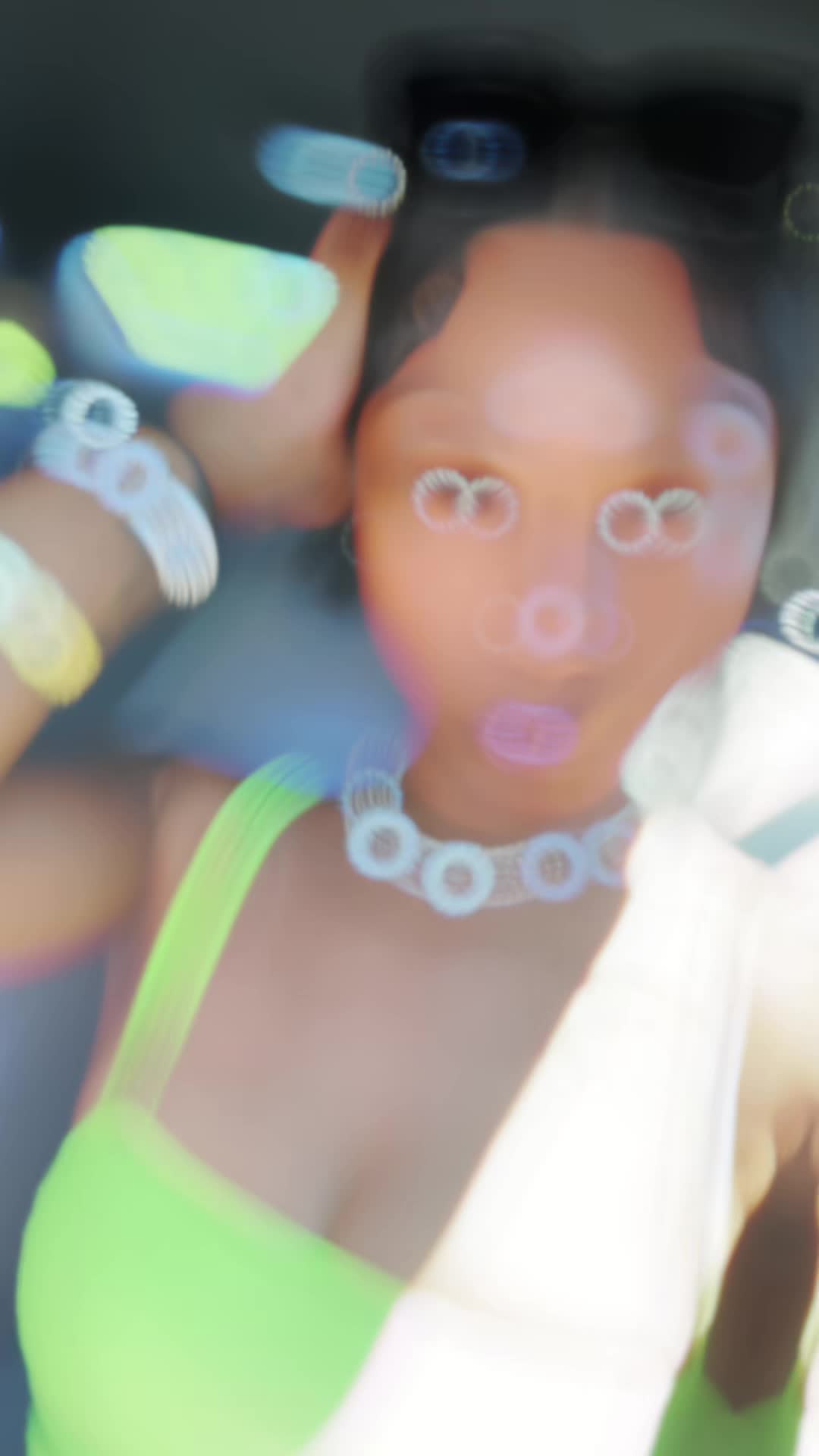 @R0YALTY ✨
