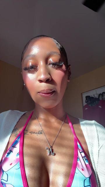 @NIA SIMONE