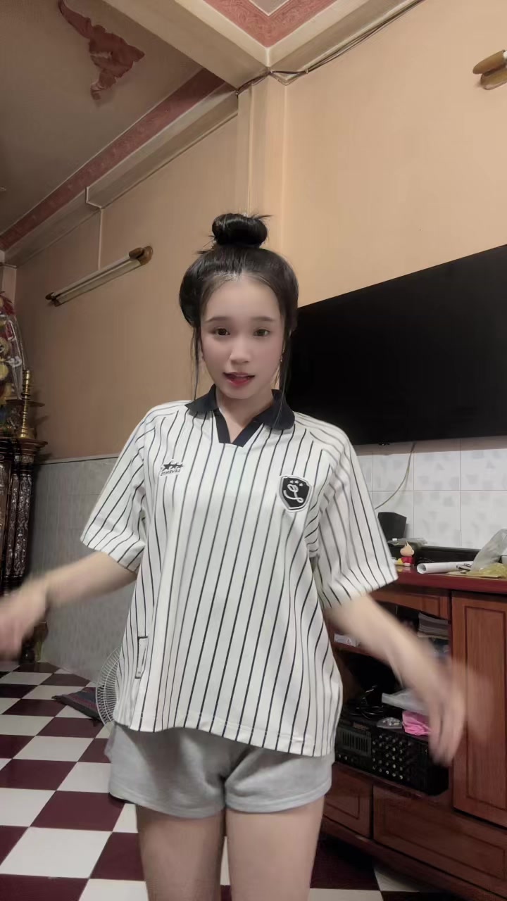 @Huỳnh Gia Nghi