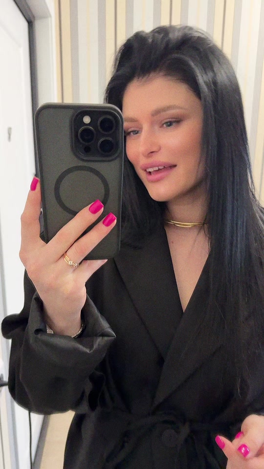 @Karina