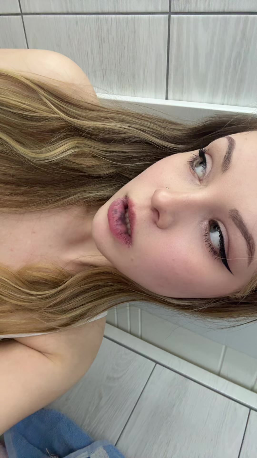 @викси