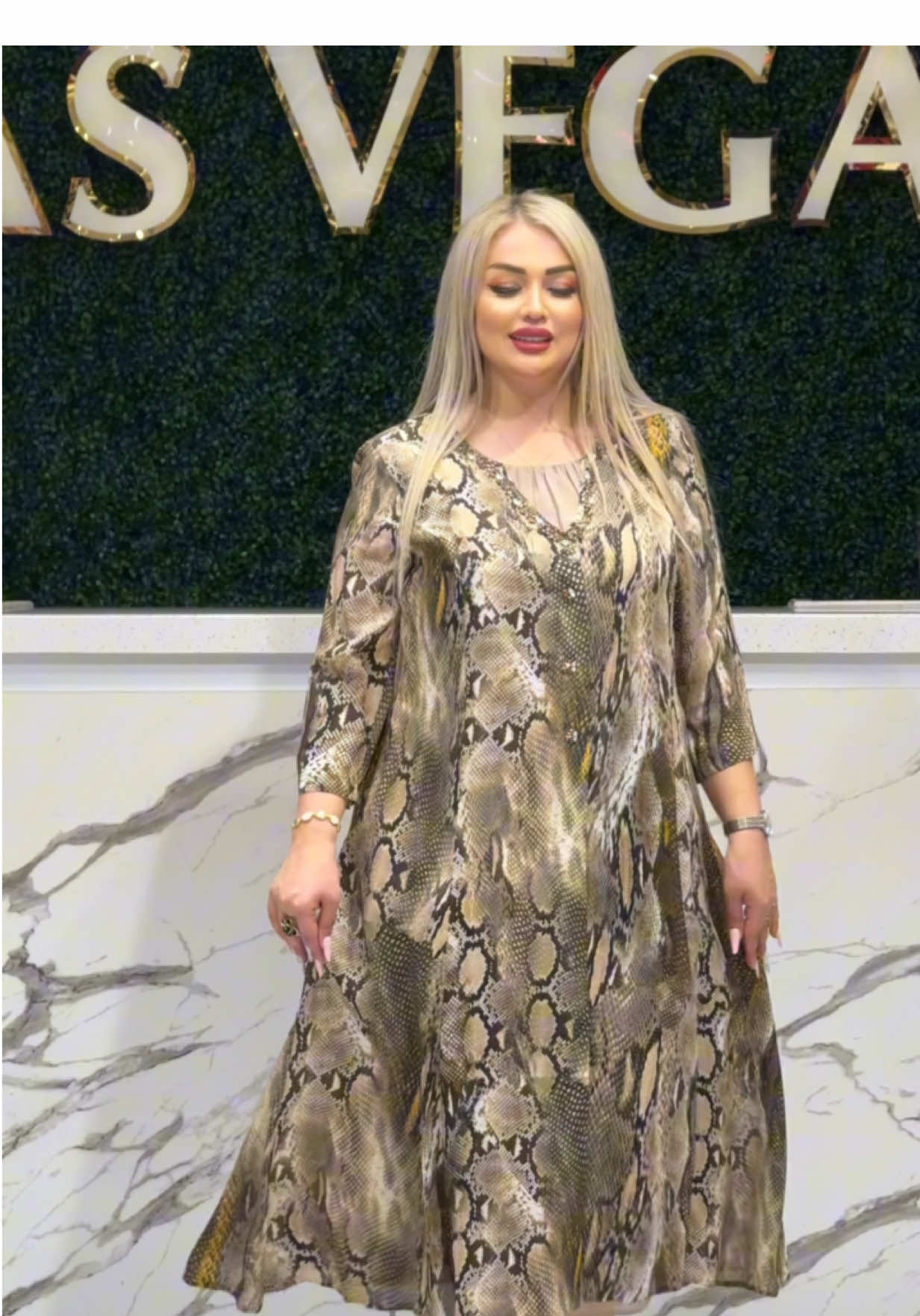 @Böyük Bədən Qadın Geyimləri