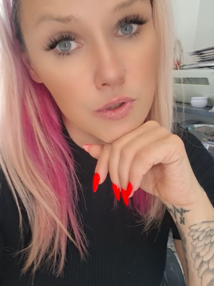 @Czarodziejka myśli ...💞🌹🥰💝