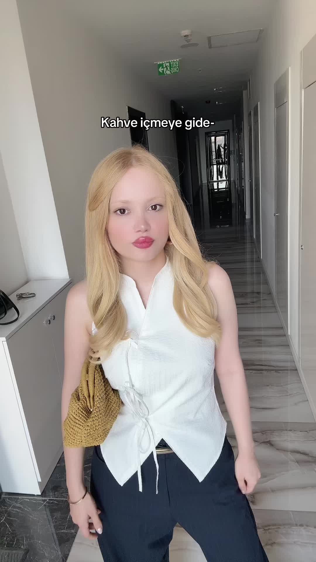 @Stella 👱🏻♀️