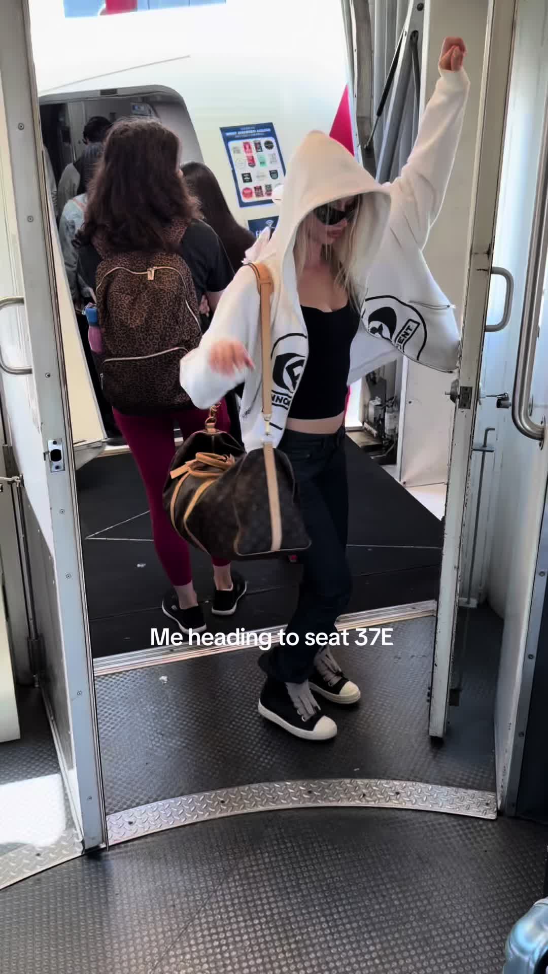 @Yambogdinii