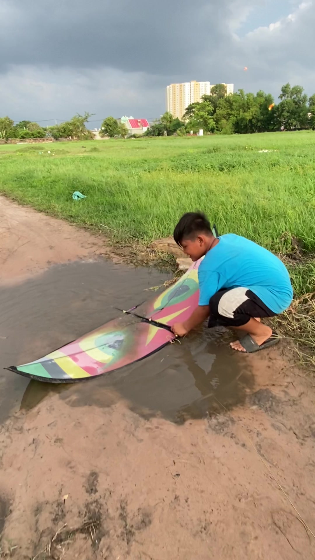 @Thả diều c&ugrave;ng Lợi