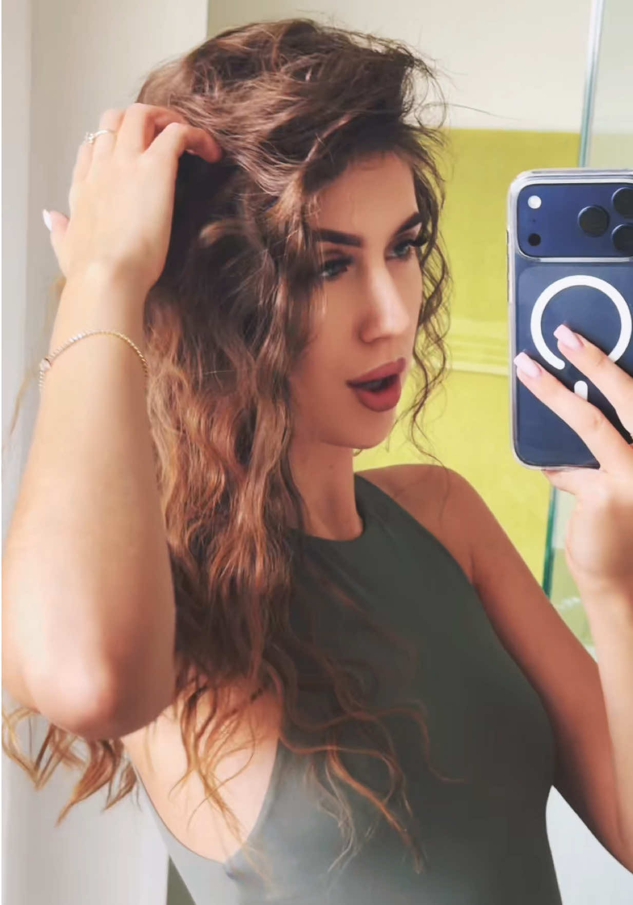 @V L A D A 💄