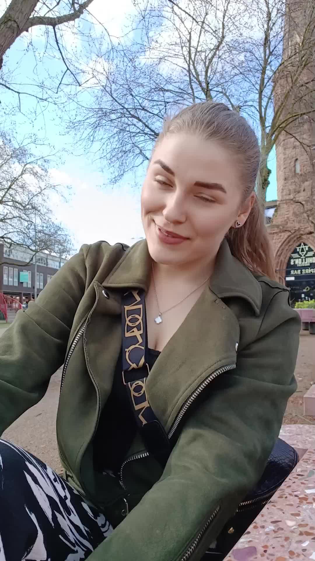 @Blondiii