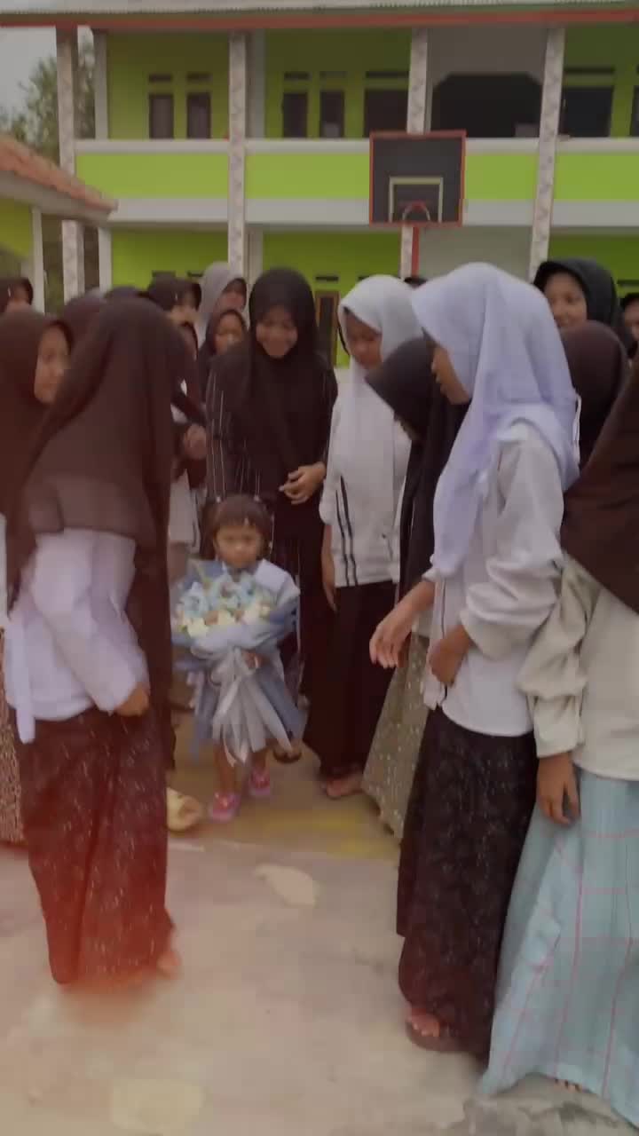 @Pesantren alhidayah Rawamerta