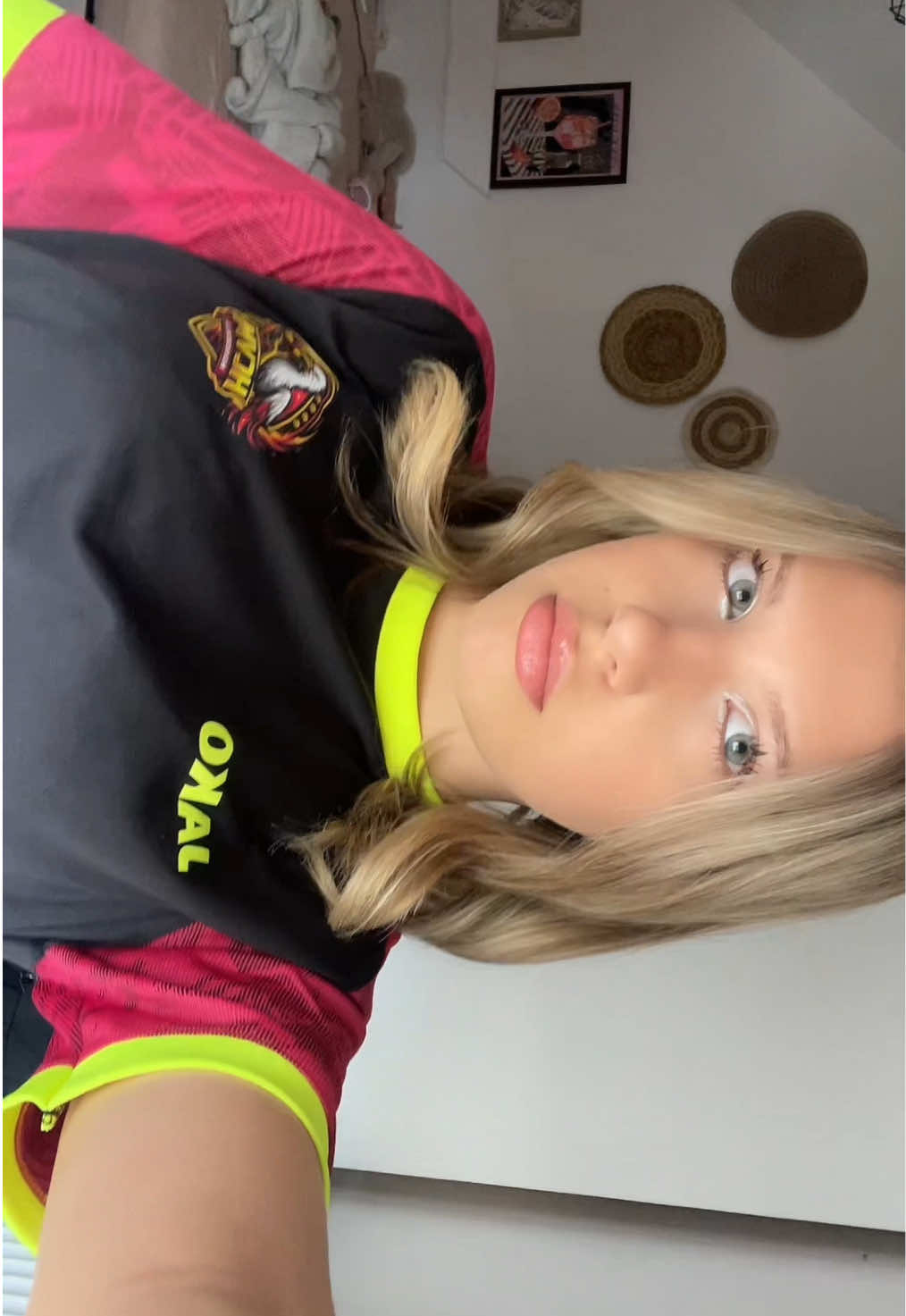 @𝐙𝐨𝐞&rsquo;❦