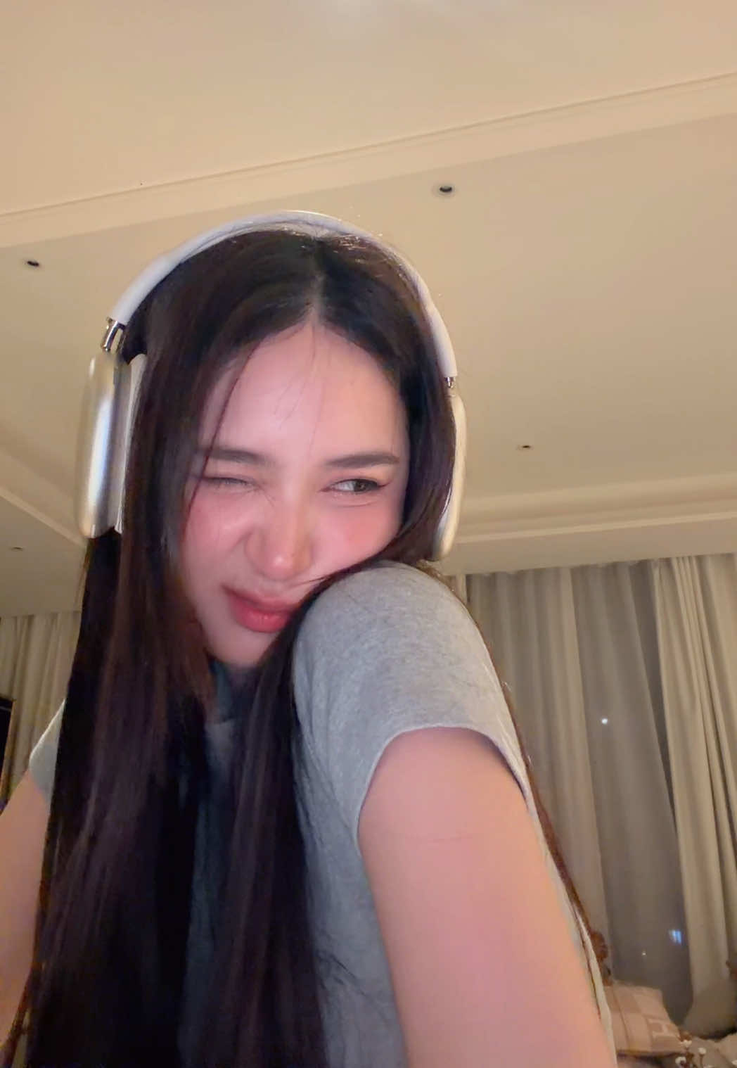 @yada ( ญดา )