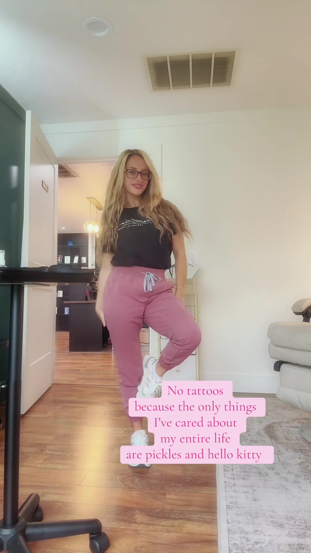 @≽^ ˕ • ྀི≼