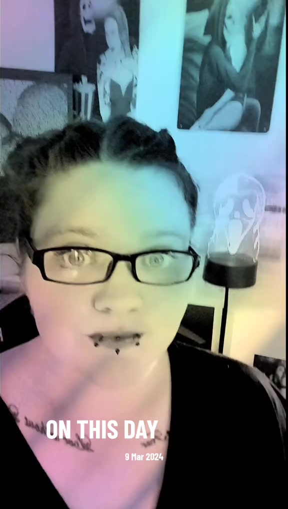 @kinkylilbookworm📖🌶️