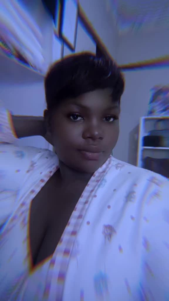 @sharonahjnz